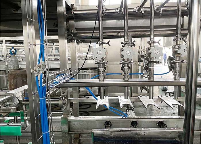 Programmable  2000BPH Automatic Drinking  Water Bottling Plant Equipment