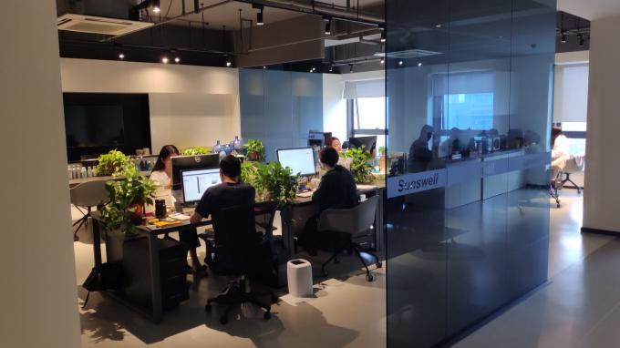 उच्च गति स्वचालित 3 में 1 गैस पेय कार्बोनेटेड पेय भरने की मशीन उपकरण ग्लास बोतल सीएसडी संयंत्र 5